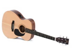 Sigma Guitars Auditorium Acoustic Electric Guitar, Natural 000ME+ -L.A MUSIC Instruments 000ME hqw angle2