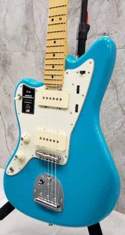 Fender American Professional II Jazzmaster Left Hand Maple Fingerboard Miami Blue F-0113982719 -L.A MUSIC Instruments 20220315 151414