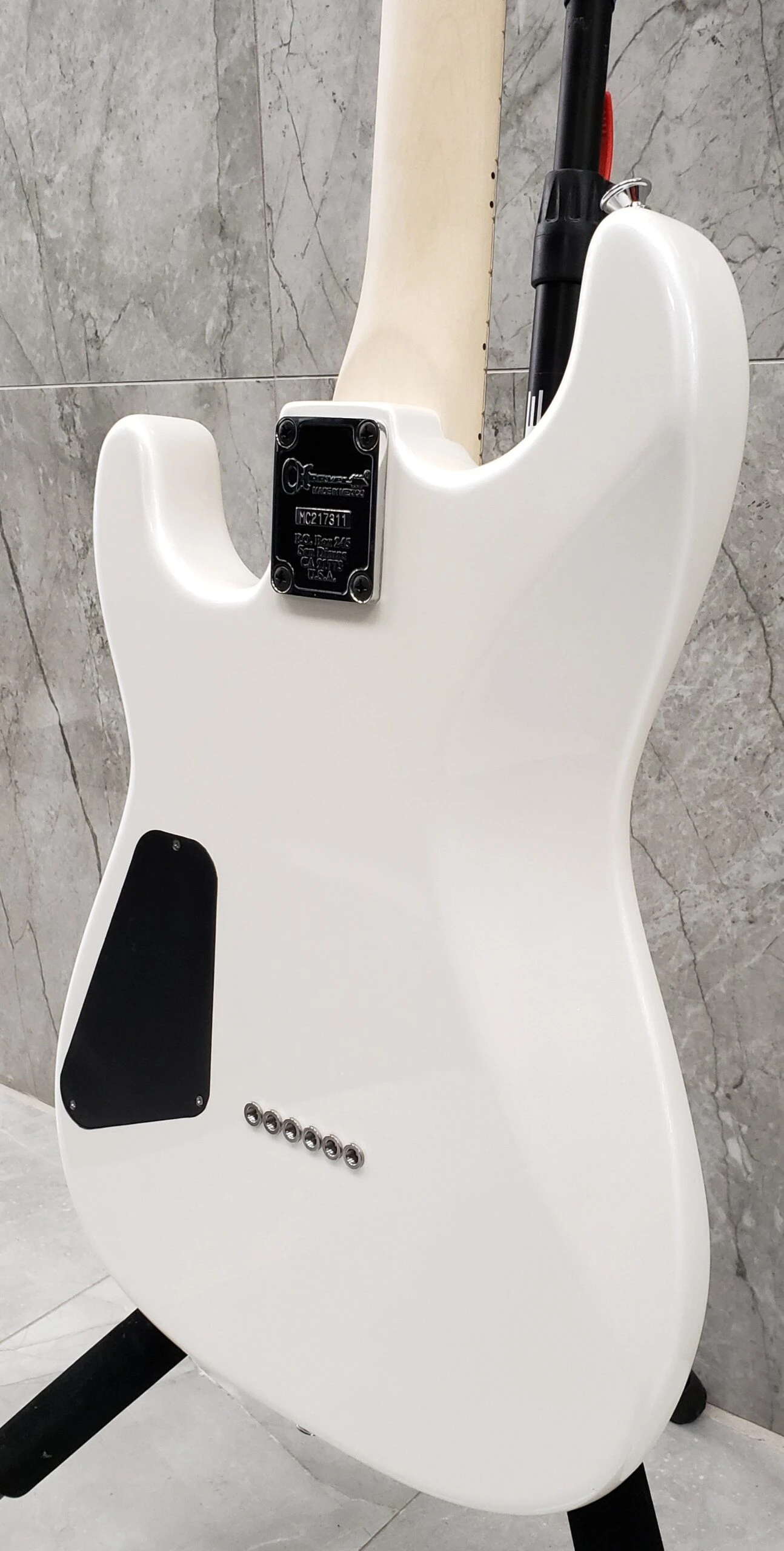 CHARVEL Pro-Mod San Dimas Style 1 HSS HT M Maple Fingerboard, Platinum Pearl 2965063576 8 CHARVEL Pro-Mod San Dimas Style 1 HSS HT M Maple Fingerboard, Platinum Pearl 2965063576 - Image 8