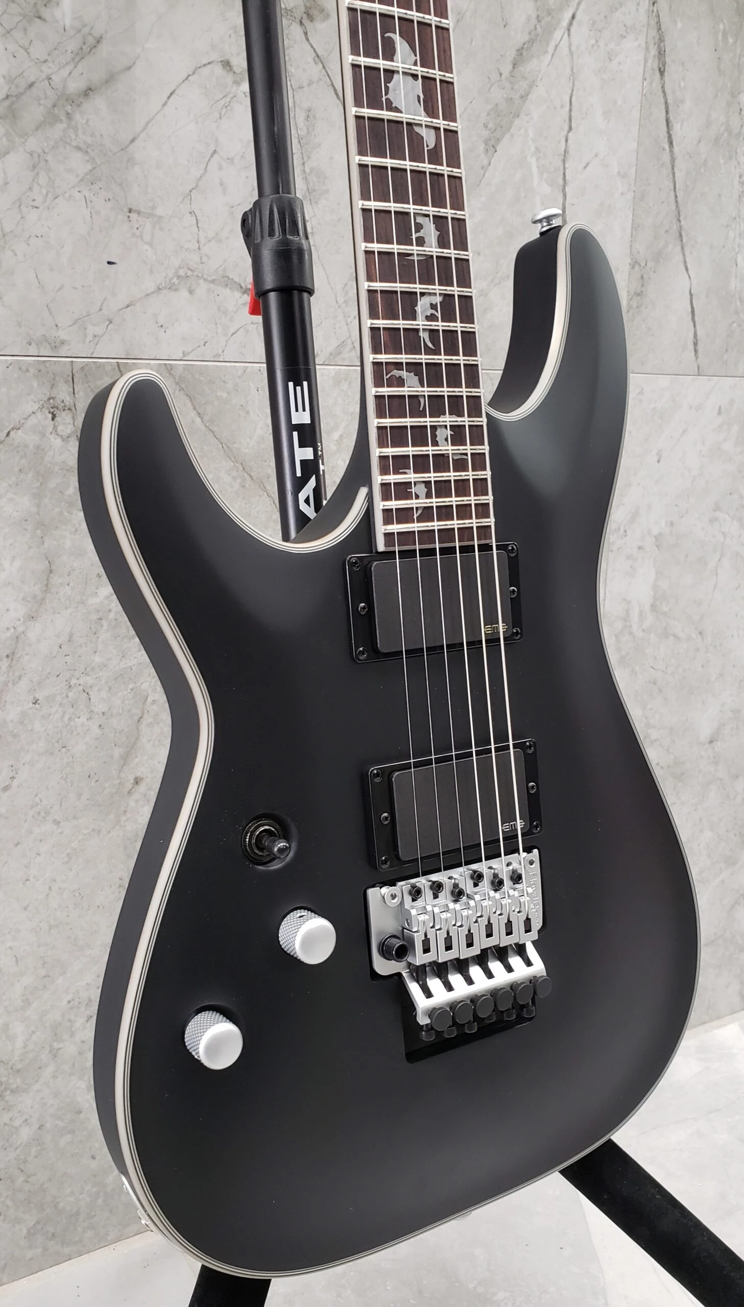 Schecter DAMIEN PLATINUM 6 FR LH SBK LEFT HANDED Satin Black Guitar With EMG 81, 85 Pickups 1184-SHC 6 Schecter DAMIEN PLATINUM 6 FR LH SBK LEFT HANDED Satin Black Guitar With EMG 81, 85 Pickups 1184-SHC - Image 6