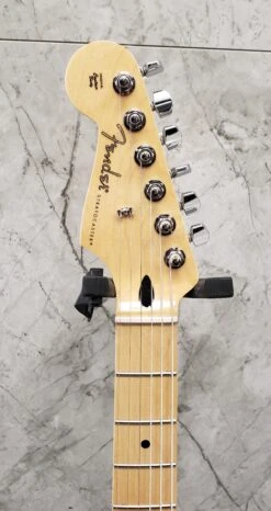 Fender Player Stratocaster Left Handed Maple Fingerboard, 3-Color Sunburst 0144512500 -L.A MUSIC Instruments 20220412 133737