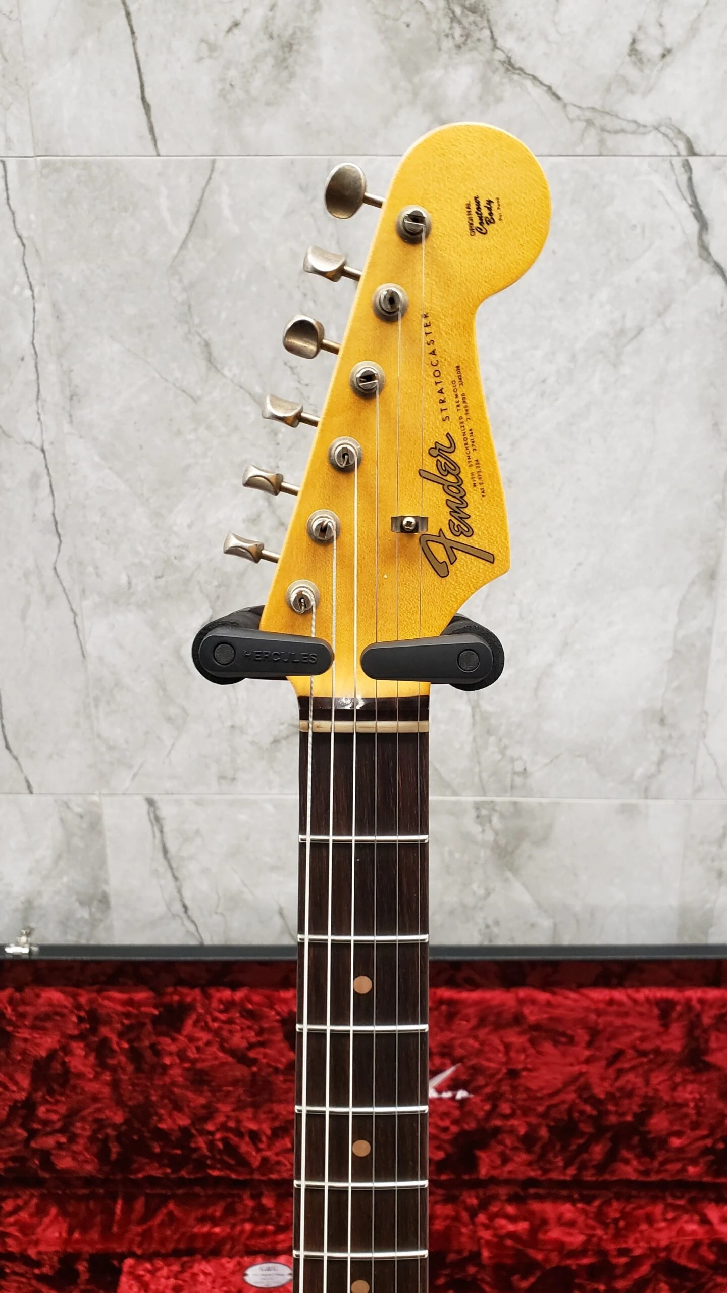 Fender Custom Shop 64 Stratocaster Journeyman Relic, Rosewood Fingerboard - Faded Aged Daphne Blue 9235001579 8 Fender Custom Shop 64 Stratocaster Journeyman Relic, Rosewood Fingerboard - Faded Aged Daphne Blue 9235001579 - Image 8