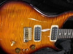 PRS USA Custom 24-08 10 Top – Custom Colour – Vintage Amber Smokewrap Burst 112793:CC SERIAL NUMBER 0379131 -L.A MUSIC Instruments 3556CFA4 B018 43DD BE43 484FA4921E18