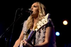 Gretsch G5022CWFE Rancher Falcon Jumbo, Electric, White 2714024505 29 Gretsch G5022CWFE Rancher Falcon Jumbo, Electric, White 2714024505 -L.A MUSIC Instruments fwhh9