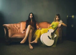 Gretsch G5022CWFE Rancher Falcon Jumbo, Electric, White 2714024505 33 Gretsch G5022CWFE Rancher Falcon Jumbo, Electric, White 2714024505 -L.A MUSIC Instruments fwss